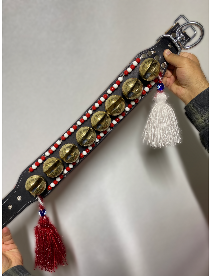 Büyük 8 Zilli Kangal Köpek Tasması Hakiki Deri Püsküllü